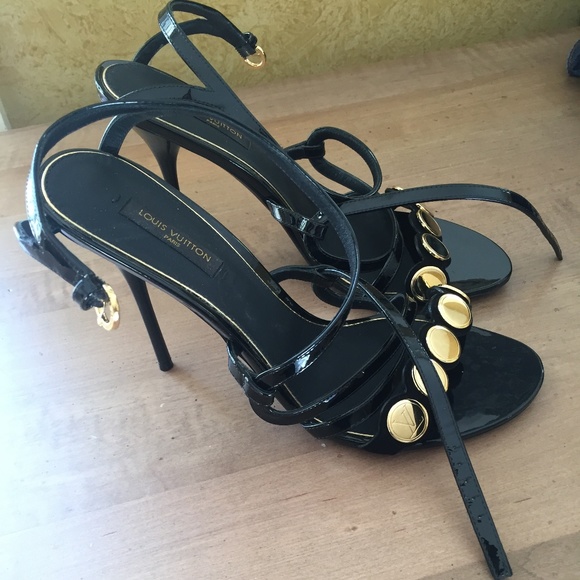 Beautiful strappy sandal heels - Picture 5 of 10